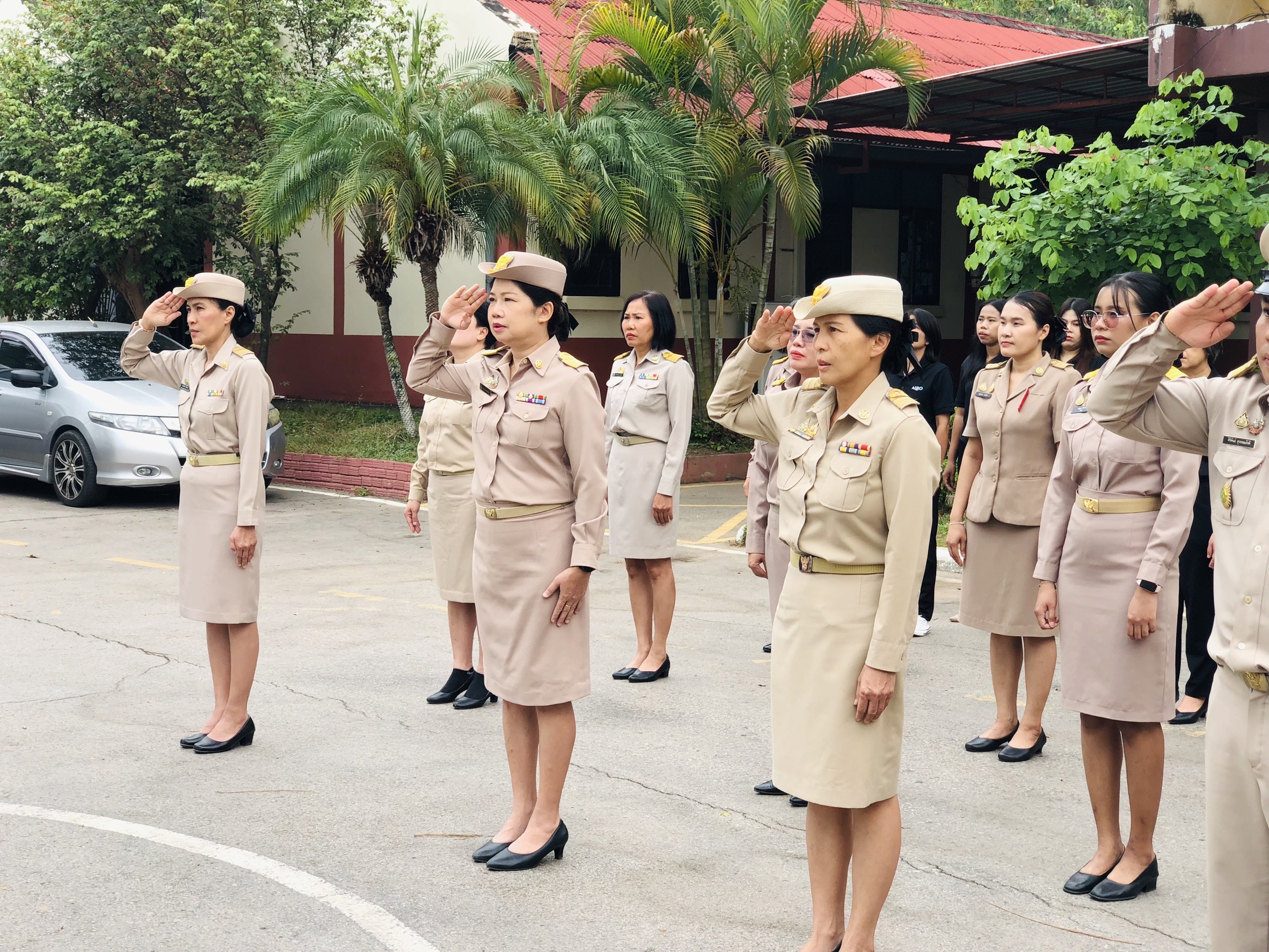 title - ส.ป.ก. อุดรธานี จัดกิจกรรมสร้างเสริมคุณธรรม นำข้าราชการสวดมนต์และร้องเพลงจำขึ้นใจ น้อมรำลึกหน้าที่ข้าราชการที่ดี